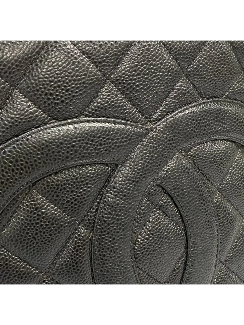 Chanel Tote Bag Reissue Black Gold